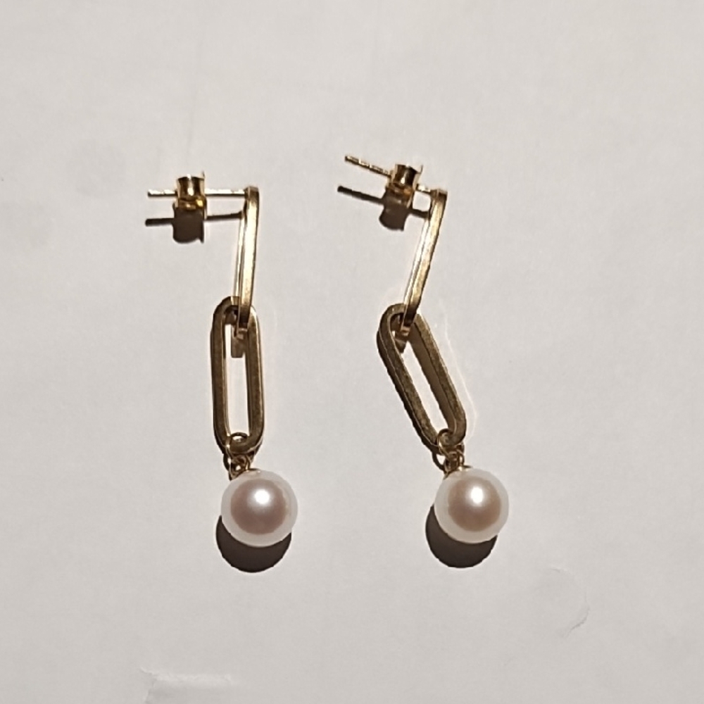 14kt Gold and Pearl  Earrings